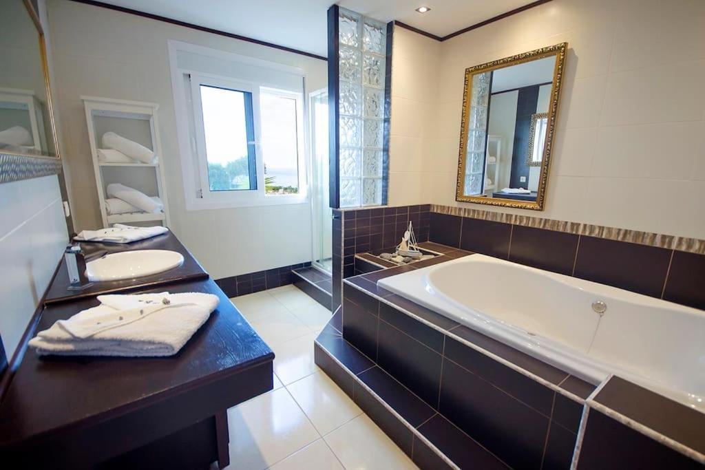 Villa Luxe With Private Pool, Jacuzzi And Spectacular Views *