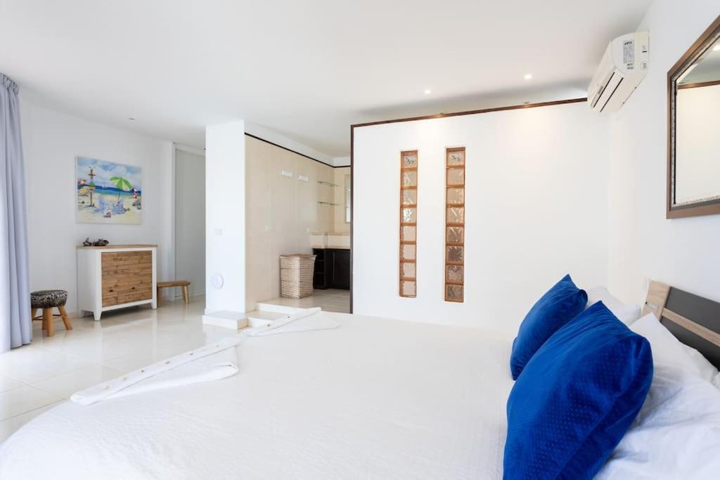 Luxe With Private Pool, Jacuzzi And Spectacular Views Villa